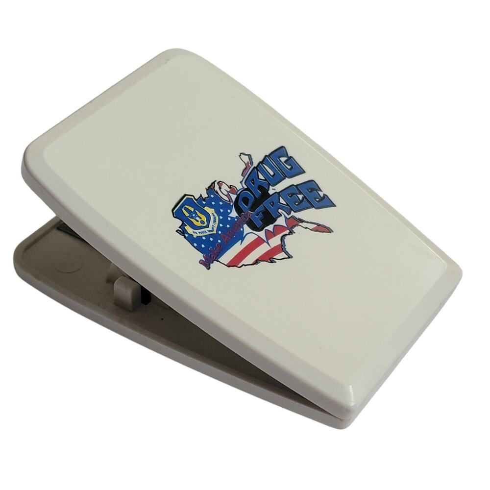 VTG Air Force Reserve‎ Command Make America Drug Free Magnet Clip 80s 90s USA